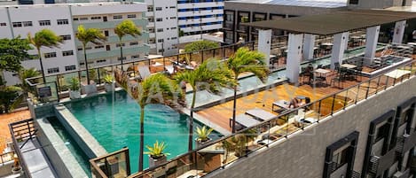 Piscina externa