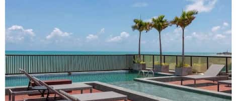 Standard Double Room | Kolam renang | Kolam renang terbuka