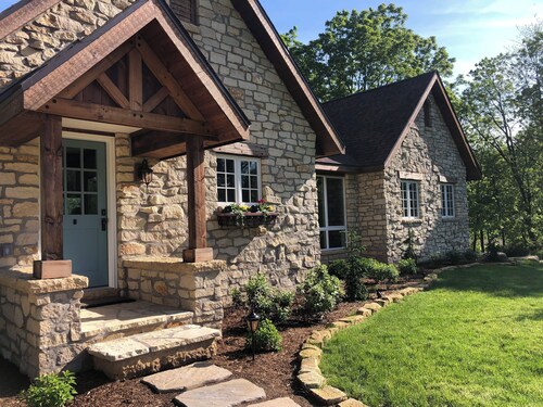 The Cottage at Streamwalk