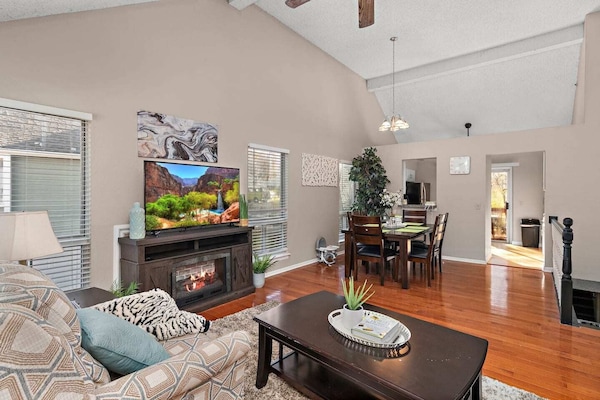 Smart TV, fireplace, offices