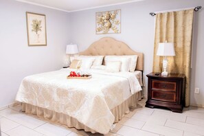 3 bedrooms, desk, iron/ironing board, free WiFi - Cozy Country Retreat Ranch Style Home, private hot tub, pet friendly (Sanford)