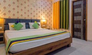 Deluxe Room - Treebo Shankuntalam, Near Lucknow Airport  (Lucknow)