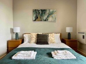 2 bedrooms, Internet, bed sheets