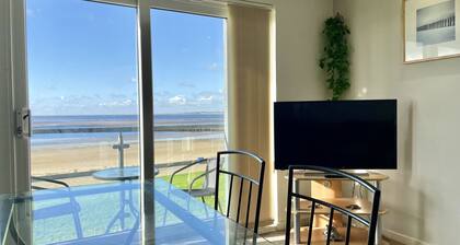 Modern Beachfront Bliss with Spectacular Views