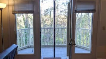 Apartment, 2 Bedrooms, Smoking, Balcony | Balcony