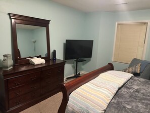Apartment, 2 Bedrooms, Smoking, Balcony | Room amenity