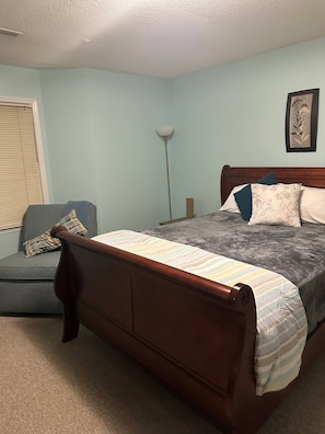 2 bedrooms - Cute Condo Near Cone Health (Greensboro)
