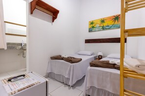 Free WiFi, bed sheets - Pousada Pimenta Nativa (Porto Seguro)