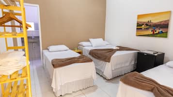 1 habitaciĂłn, wifi gratis y ropa de cama