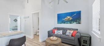 "A" SAND AND OCEAN LOVER'S VACATION VILLA