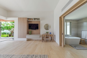 4 chambres, coffres-forts dans les chambres, bureau