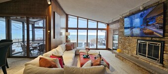 Lake Michigan Waterfront Designer Villa 