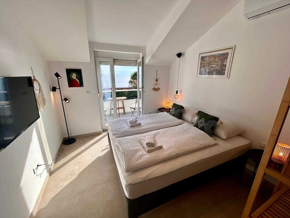 1 bedroom, free WiFi, bed sheets - Sea View Studio by Dominium (Dubrovnik)