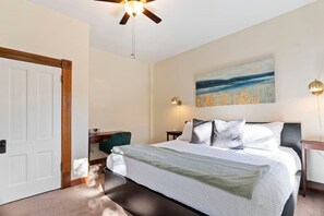1 bedroom, desk, iron/ironing board, WiFi