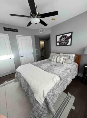 2 Schlafzimmer, Bügeleisen/Bügelbrett, WLAN, Bettwäsche