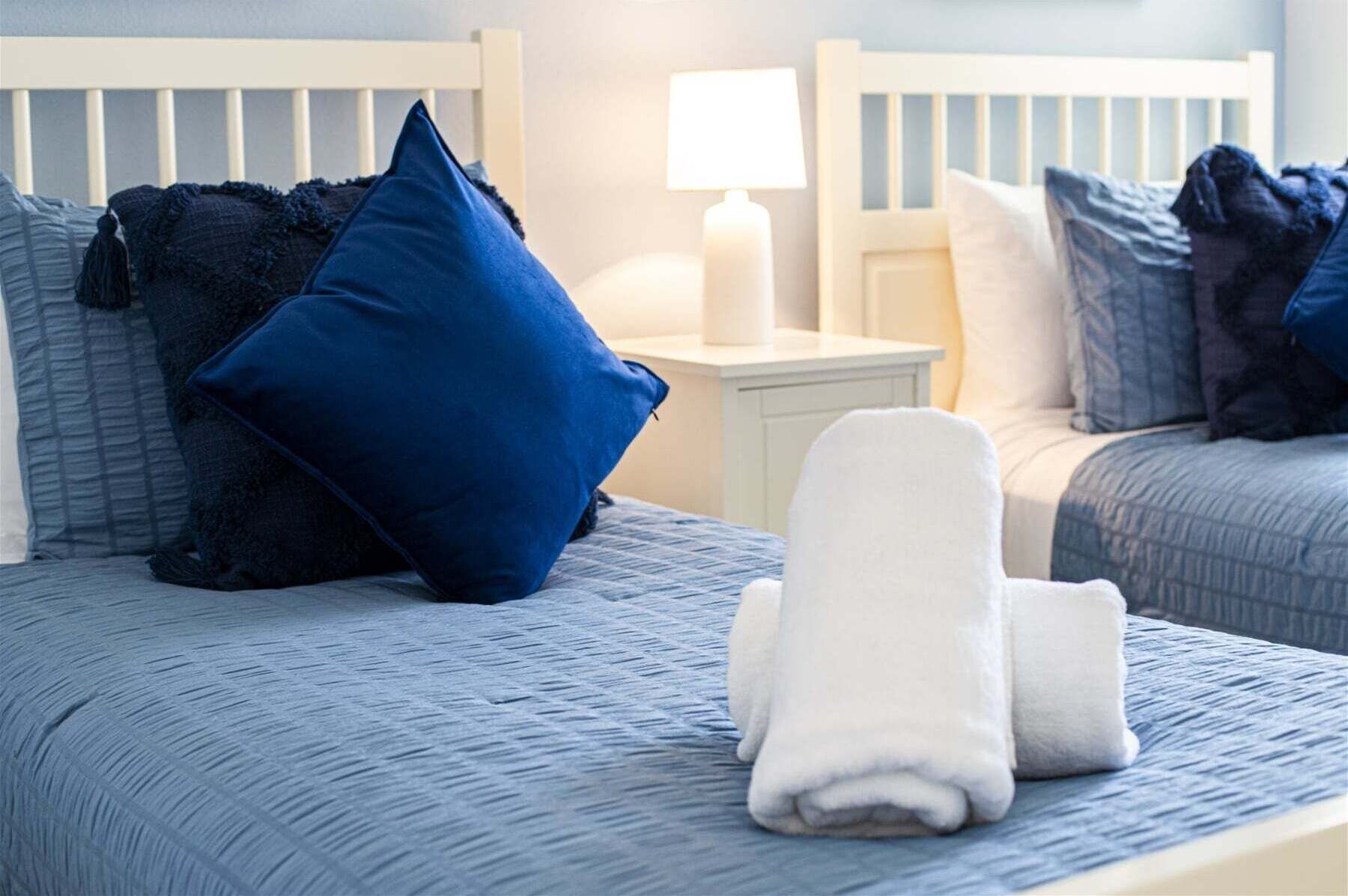 3 habitaciones, tabla de planchar con plancha y wifi gratis 