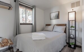 Room - Table Rock Lake Front Cabin (Reeds Spring)