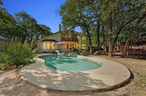 Outdoor pool - Pool, 1 Acre, Cave, 5 Bedroom Oasis in S. Austin - Sleeps 15 (Manchaca)