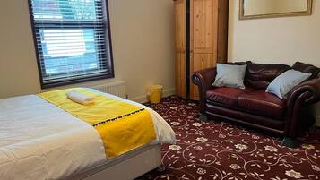 2 Schlafzimmer, Schreibtisch, WLAN, Bettwäsche
