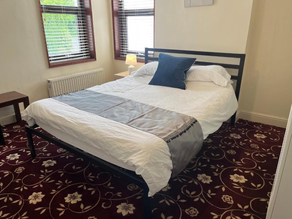 2 Schlafzimmer, Schreibtisch, Bügeleisen/Bügelbrett, kostenloses WLAN