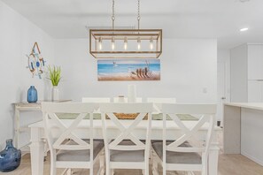 Dining - Gulf Access Villa - Heated Pool (Cape Coral)