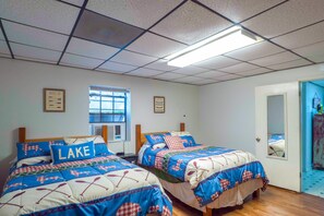 1 bedroom, iron/ironing board, WiFi, bed sheets - Lakefront Netterville Landing Home w/ Private Dock (St Joseph)