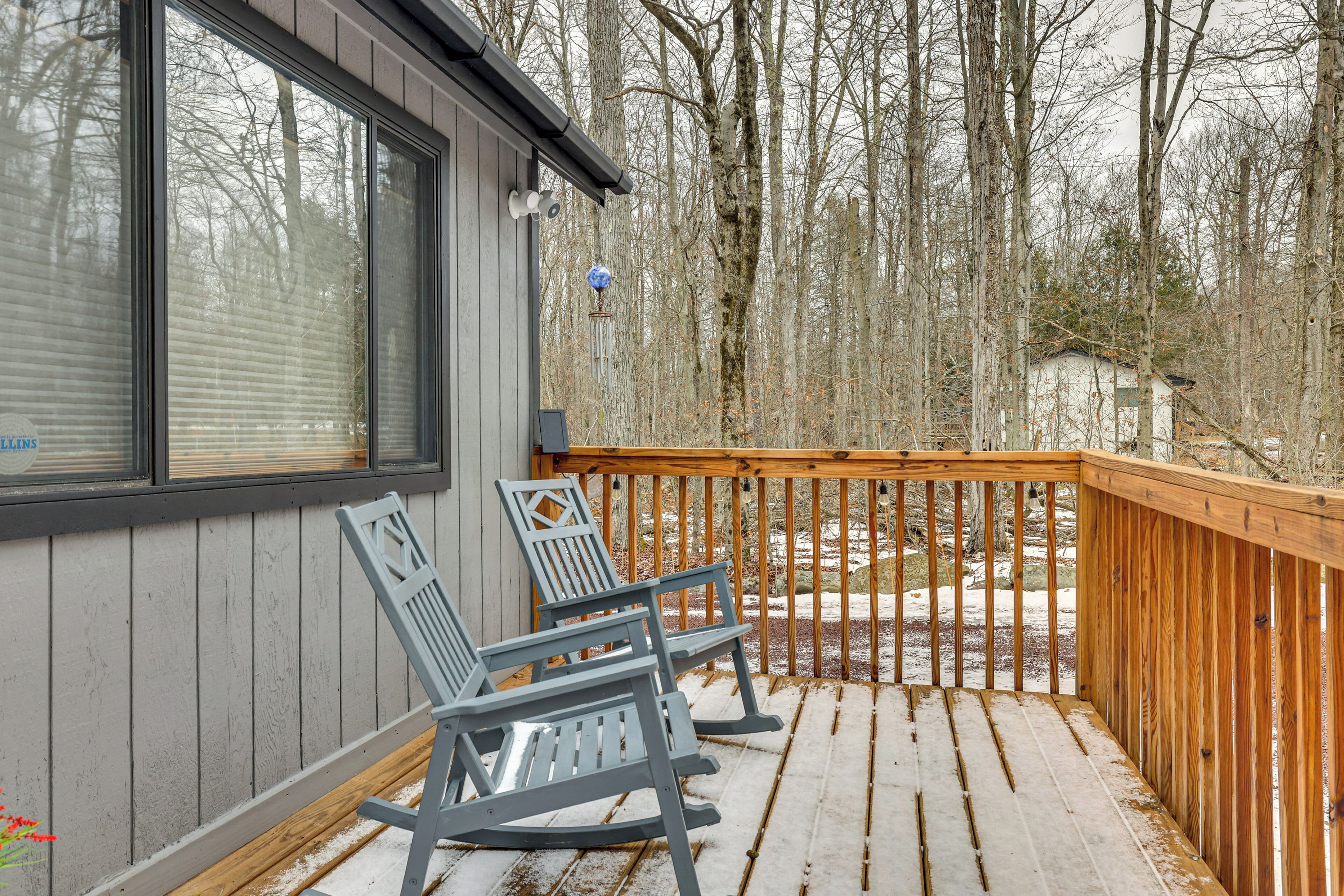 Exterior | Front Porch