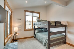 2 chambres, lit parapluie, Wi-Fi, draps fournis