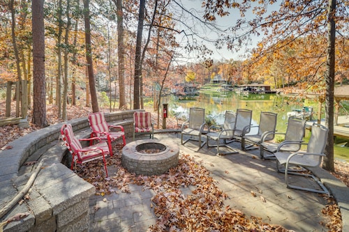 Waterfront Lake Anna Home: Kayaks & Private Dock