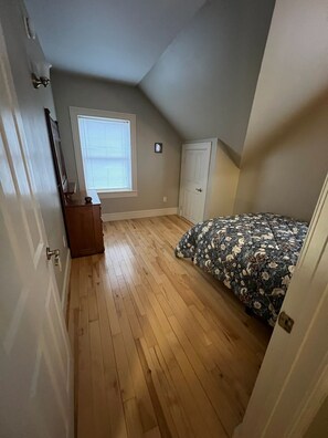 3 habitaciones, wifi gratis, ropa de cama y acceso para silla de ruedas 