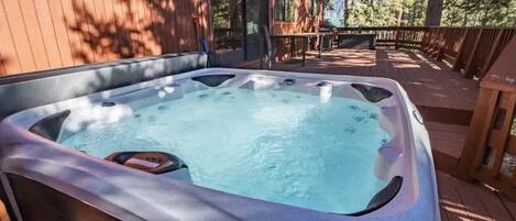 Bain à remous extérieur