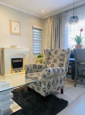 Living area - Central Gabs Oasis: 2BR-Retreat

 (Gaborone)
