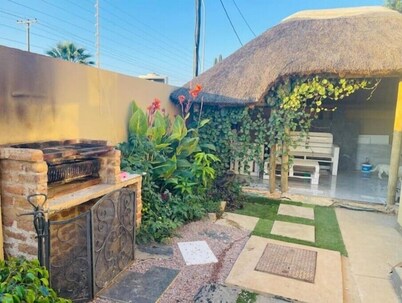 Central Gabs Oasis: 2BR-Retreat

