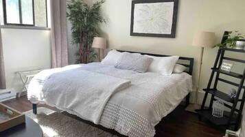 2 bedrooms, WiFi, bed sheets