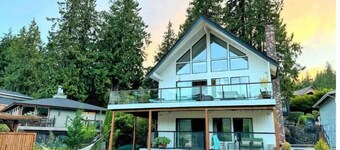 Private 2 bedroom Lakeshore Chalet getaway