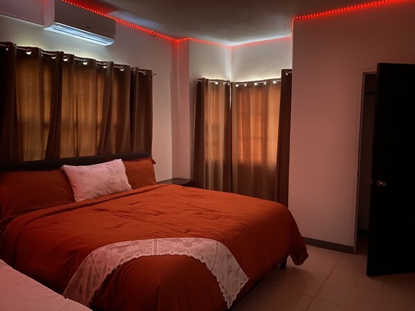 2 chambres, bureau, fer et planche à repasser, Wi-Fi gratuit