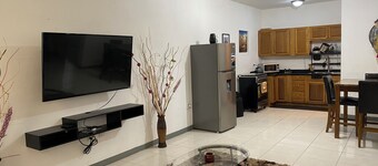 Weekendz- Cozy 2BRD Suite