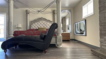 Elite Room, 1 King Bed, Non Smoking (Roman Bed)