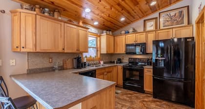 Park Creek Place | 3 Bed, 2 Bath