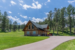 Exterior - Outlaw Inn | 3 Bed, 2 Bath (Rapid City)