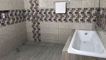 Towels, soap, shampoo, toilet paper