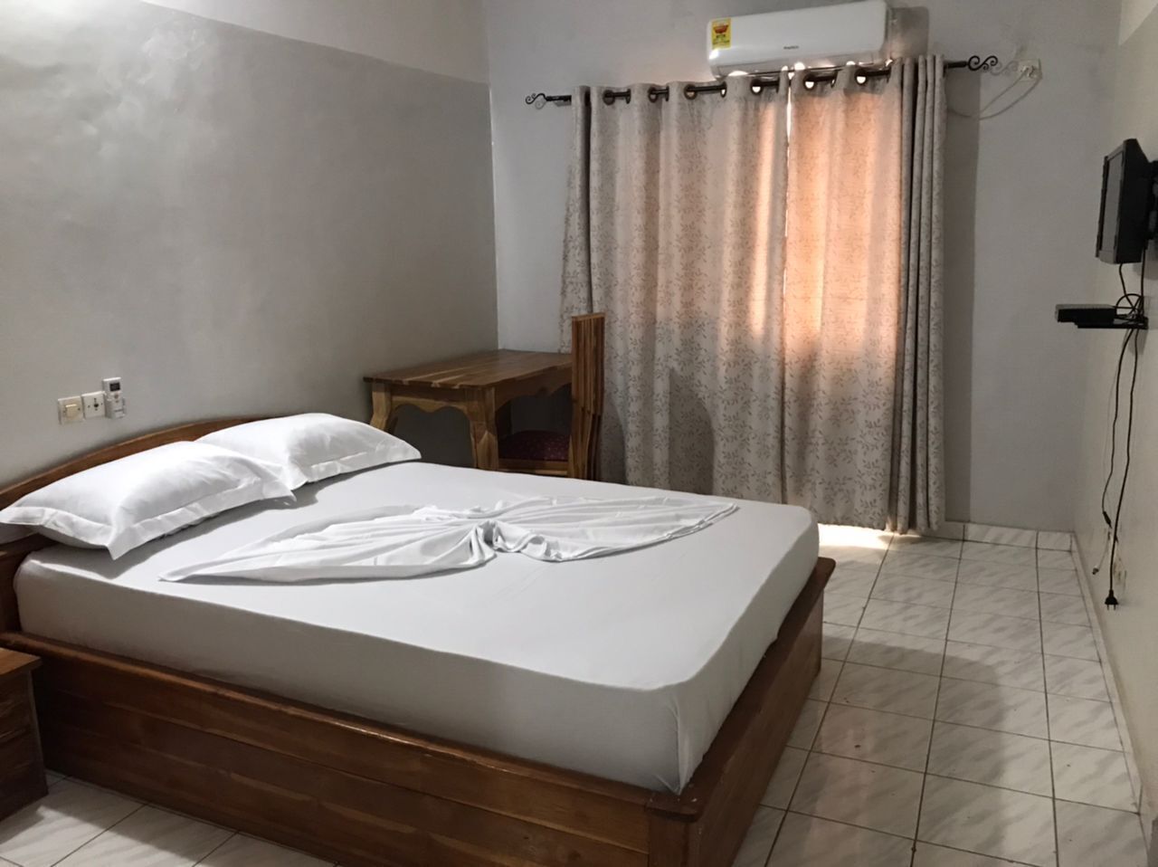 10 Schlafzimmer, WLAN, Bettwäsche