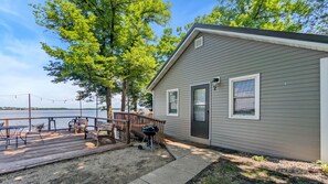 Terrace/patio - "The Waters Edge" at Darling Shores (Alexandria)