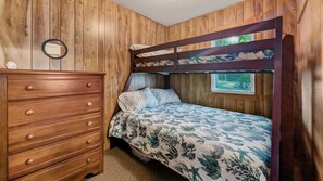 3 bedrooms, WiFi, bed sheets - "The Waters Edge" at Darling Shores (Alexandria)