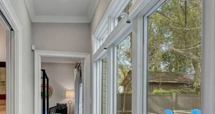 The Wren`s Nest | 1BR 2BA Guesthouse