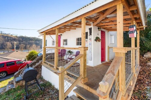 Historic Rockaway Beach Cottage 8