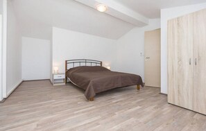 3 dormitorios, wifi gratis, ropa de cama