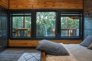 3 soverom, strykejern/-brett, wi-fi (inkludert) og sengetøy