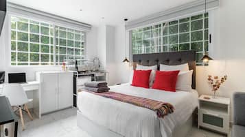 1 bedroom, desk, iron/ironing board, free WiFi