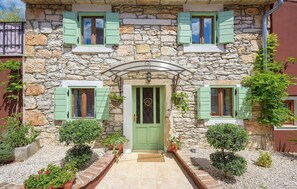 Exterior detail - Amazing home in Brtonigla (Brtonigla)